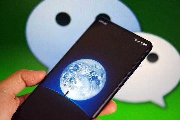 除了微信、QQ、陌陌，还有什么社交软件能使用附近的人这个功能？